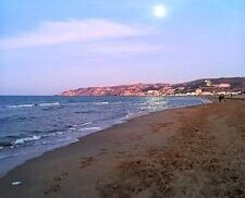 Visita Saydia, conosciuta come la "Perla blu del Mediterraneo", è una cittadina marocchina, ed è situata sulla costa mediterranea